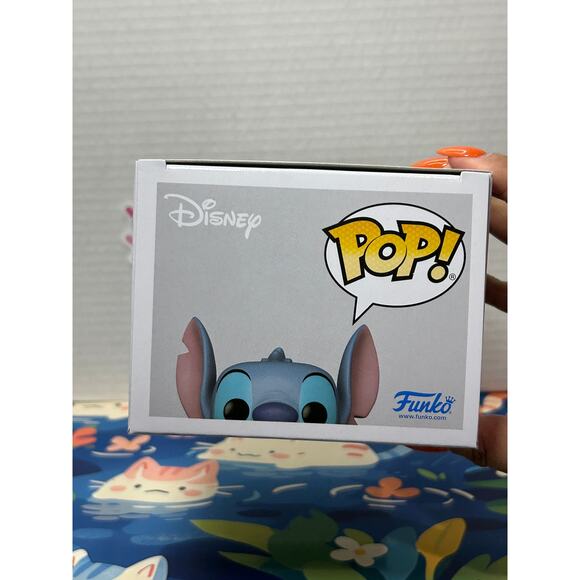 Lilo & Stitch Luau Stitch Funko Pop! Vinyl Figure #1567 - Picture 10 of 13